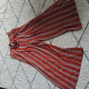 BRAND NEW Simplee wide leg pants size medium